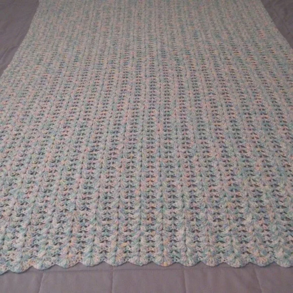 Handmade Crochet Afghan‎ Throw Baby Blanket 47x64 Pink Blue Green Scalloped Ends